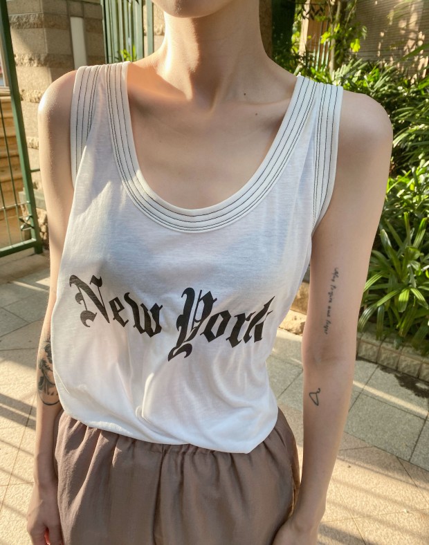White “New York” Vest #230445