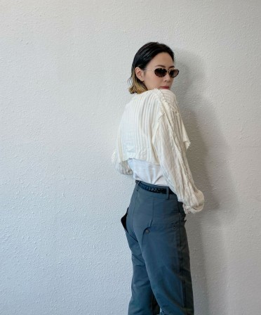 Beige Raw Edge Crop Shirt #230505