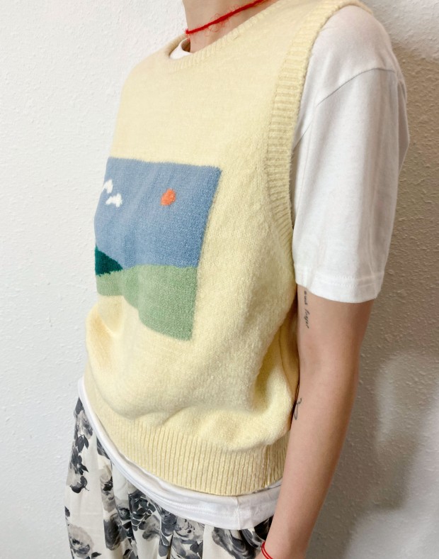  Pastel Yellow Graphic Knit Vest #241103